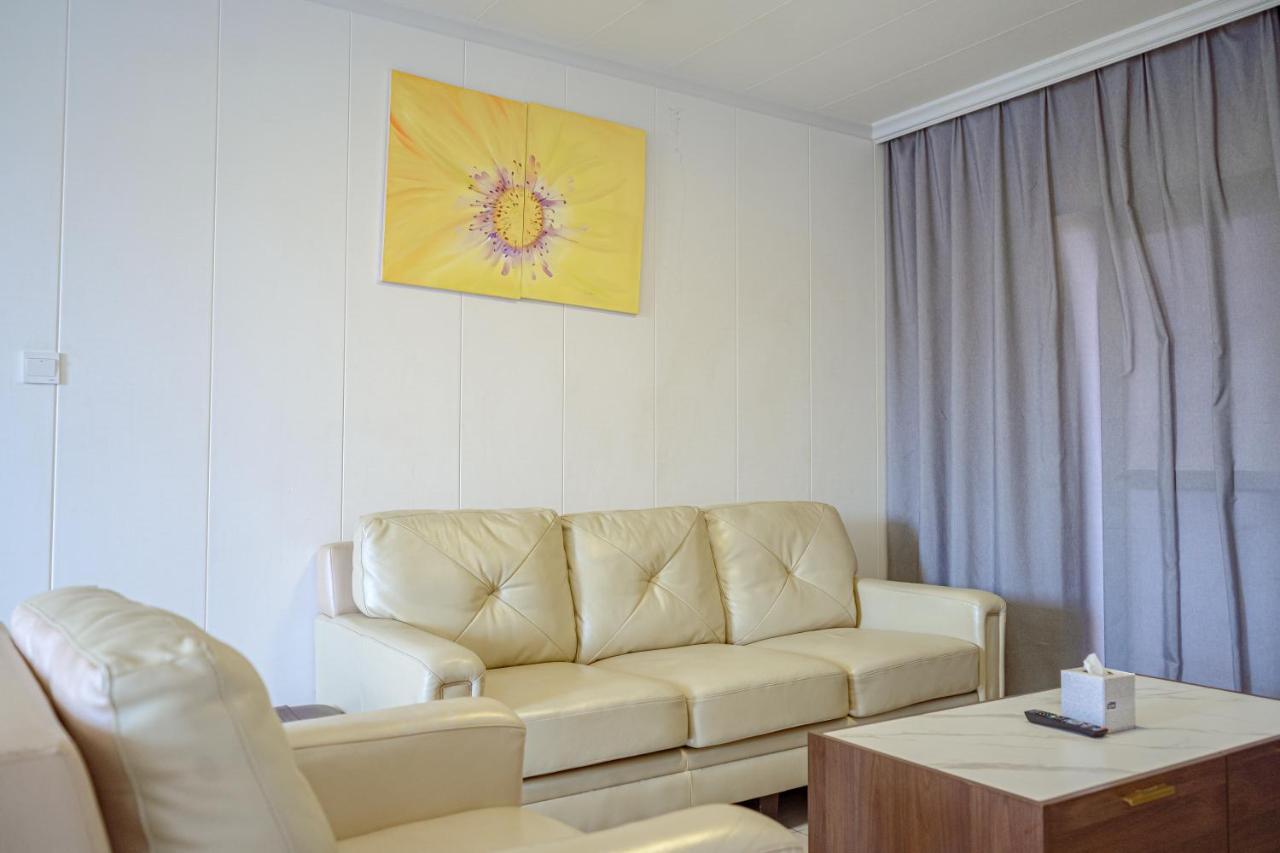 Phoenix Apartment By Link Kigali Buitenkant foto